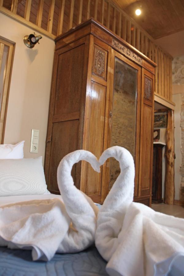 Laini Guest Houses Kouloukouthiana エクステリア 写真