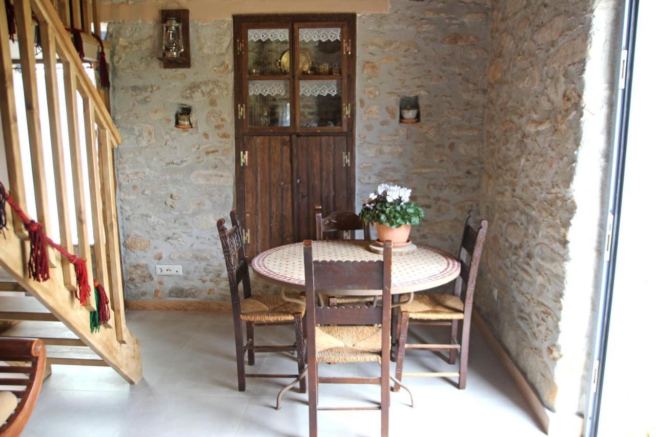 Laini Guest Houses Kouloukouthiana エクステリア 写真