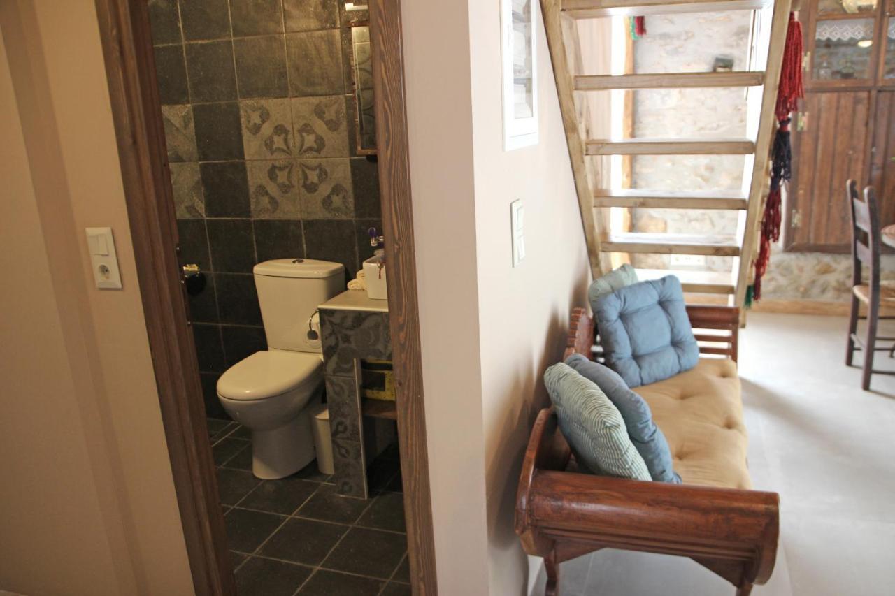 Laini Guest Houses Kouloukouthiana エクステリア 写真