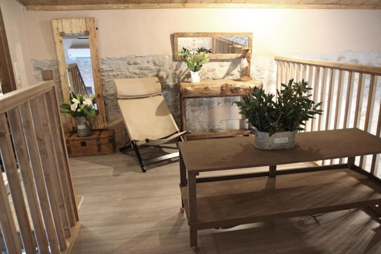 Laini Guest Houses Kouloukouthiana エクステリア 写真