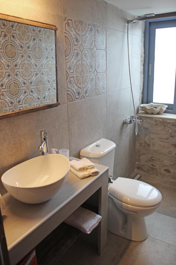 Laini Guest Houses Kouloukouthiana エクステリア 写真