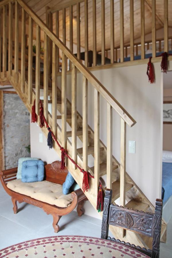 Laini Guest Houses Kouloukouthiana エクステリア 写真