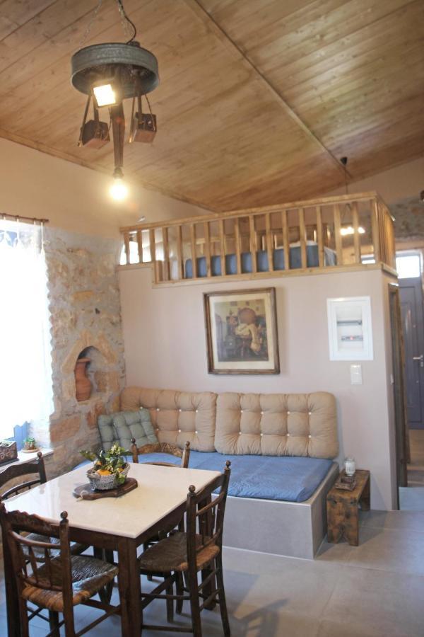 Laini Guest Houses Kouloukouthiana エクステリア 写真